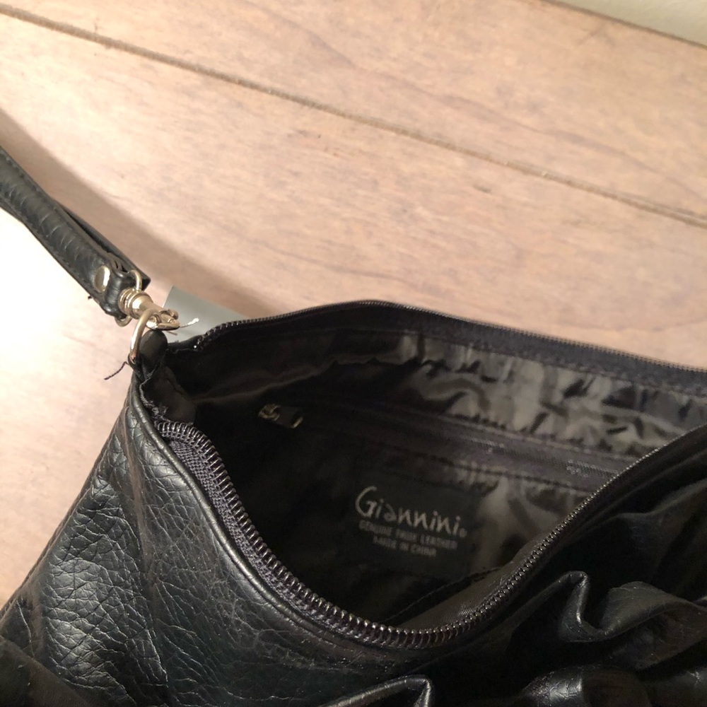 2/$10 Faux Leather Ruffled Clutch Purse, Black NWT - Picture 3 of 4